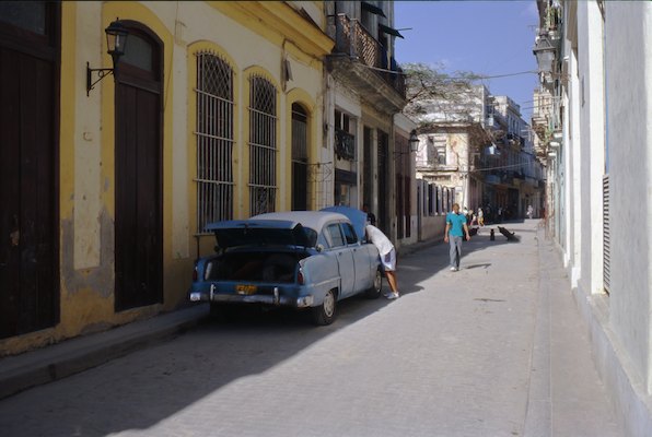 By Rom, Cuba, Voyage
