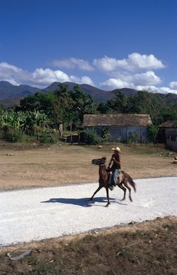 By Rom, Cuba, Voyage