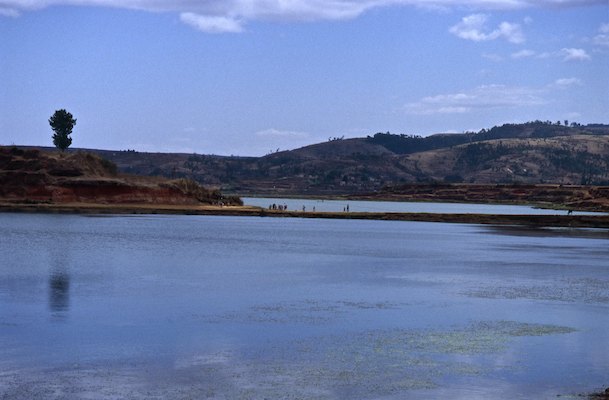 By Rom, Madagascar, Voyage