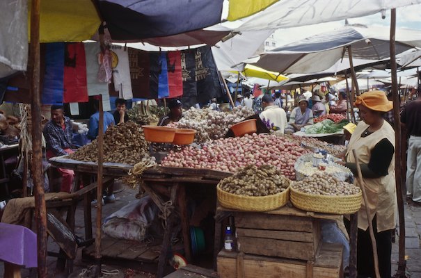 By Rom, Madagascar, Voyage