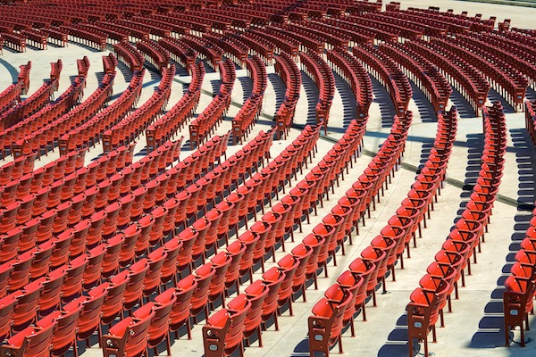 Les fauteuils sur le devant du Jay Pritzker Pavilion designé par Frank Gehry Chicago, Geotagged, USA, Voyages