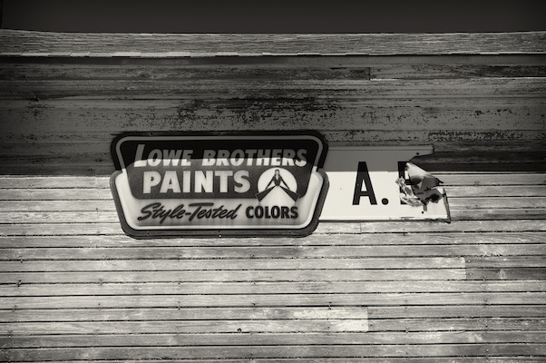 Pancarte défrai?chie du Lowe Brothers Paints Route 66, Texas, USA, Voyages