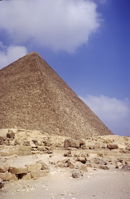 Les pyramides de Gizeh : Khéops, Khéphren et Mykérinos et le Sphinx !